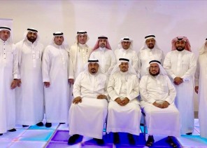 مركز حي النهضة النموذجي بجدة يعايد أهالي الحي ويرسم البسمة والبهجة على الاطفال