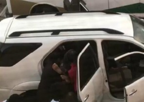 عسكري بجازان يشك في وافد أفريقي ويطلب تفتيشه.. والأخير يصـيبه برصاصتين