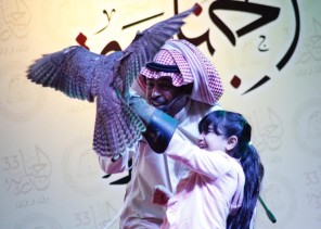 أكاديمية لتعليم “صيد الصقور” بـ”الجنادرية 33″
