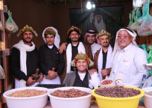 المالكي يكشف أسرار زراعة البن في جناح جازان بالجنادرية 33