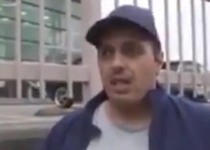 فيديو.. مواطن سعودي يروي كيف نجا من “مذبحة المسجدين” وساعد آخرين على النجاة بحياتهم