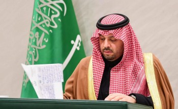 أمير الحدود الشمالية يرأس اجتماع “الارتقاء بالخدمات وتعزيز السلامة والامتثال البيئي”