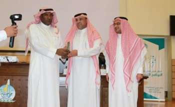 أ-د محمد أبو راسين يرعى انطلاق الدورات التدريبية لطلاب وطالبات الجامعة