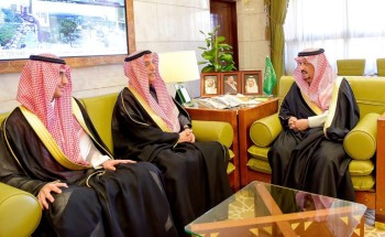 أمير الرياض يستقبل رئيس مجلس إدارة المؤسسة العامة لمستشفى الملك فيصل التخصصي ومركز الأبحاث