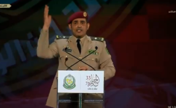 فيديو..مشعل الحارثي يُلقي قصيدة حماسية أمام خادم الحرمين في حفل افتتاح “الجنادرية 33”