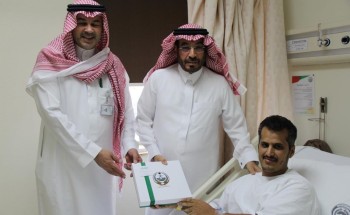 وزير الداخلية يعايد المنومين في مستشفيات قوى الأمن