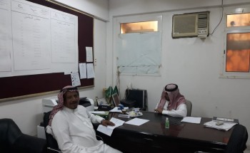 رئيس الوحدة الإشرافية بتعليم ضمد يزور مدرسة الطاهرية