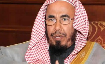 رجل خمسيني يشكو للشيخ المطلق عدم معرفته بالصلاة وانقطاعه عنها.. ماذا قال له؟