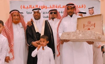 قبيلة السادة الخرش بالعاليَة تكرم الشيخ البهلول قائد مدرسة الخضراء في العالية بمناسبة تقاعده المبكر