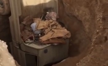 سقوط مروع لـ«جيب شاص» في بئر مهجورة (فيديو)