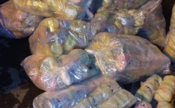 ضبط ثلاثة مصانع للخمور وكمية من القات بالعيدابي