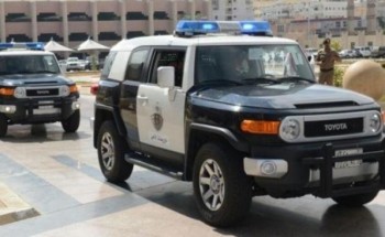 “شرطة مكة” تطيح بمواطن ينتحل صفة رجل “المرور السري” لابتزاز قائدي المركبات المخالفين مالياً