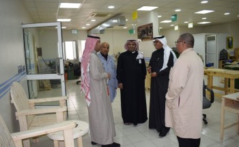 التأهيل الشامل للذكور بالدمام يستقبل الراشدي مدير التأهيل بالقنفذة