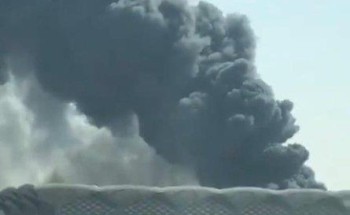 بالفيديووالصور..حريق هائل بمحطة قطار السليمانية بجدة .. والدفاع المدني يكافح النيران