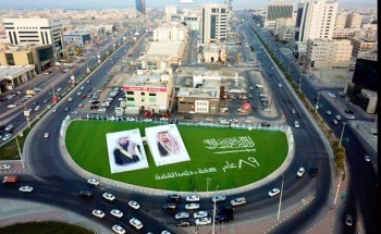 “أمانة الشرقية” تُنفذ أضخم لوحتين لخادم الحرمين وولي عهده على كورنيش