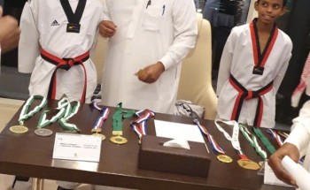 وسط حضور مبهج شباب همة طويق يحتفلون بمنجازتهم