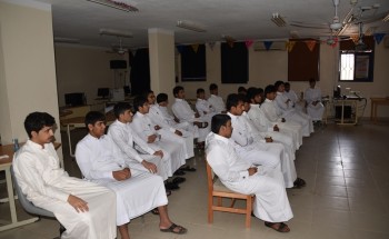 بالتعاون مع مركز صحي هديب .. محاضرة عن التدخين و مبادرة رشاقة لطلاب الخندق