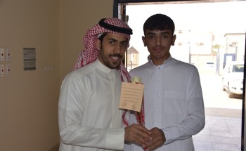 مجمع الخندق بهديب ينهي رفق و يحتفي بالمعلمين