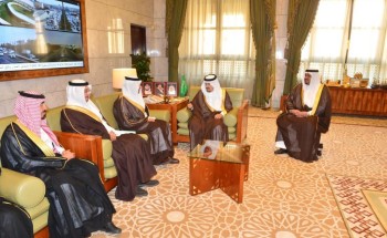 سمو أمير منطقة الرياض يسلّم جائزة “أفضل اتحادات مُلّاك” في المنطقة