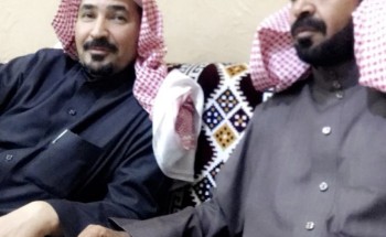 “حاتم عبس” يقيم مأدبة عشاء فاخرة لأبن ” حنيان “