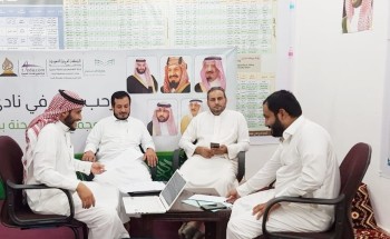 المشرف المتابع للنادي الحي بمجمع آل مشحنة يقوم بزيارة تفقدية