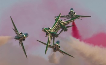 شاهد.. “الصقور السعودية” في عرض جوي في سماء المذنب