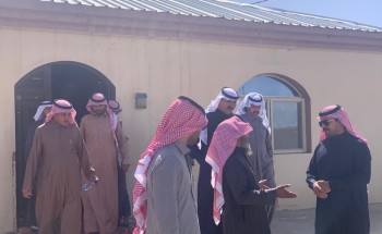 رئيس بلدية الحليفة يقوم بجولة تفقدية لمكتب خدمات البلدية بالدابية والقرى التابعة لها