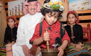سمو أمير منطقة جازان يزور معرض مهرجان البن السابع بشارع الثقافة بالكورنيش الشمالي لمدينة جيزان