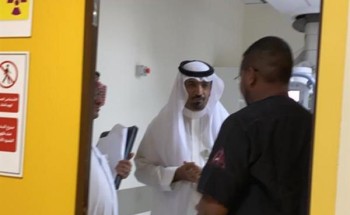 بالصور… جولة مفاجئة لمدير صحة الطائف تحيل 11 موظفاً بمستشفى أم الدوم للتحقيق
