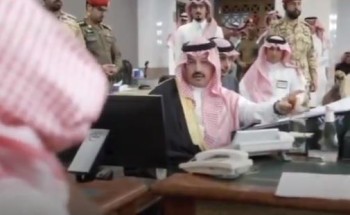 بالفيديو: توجيه من أمير عسير بنقل طفلة مريضة ووالدها لحل موضوع علاجها