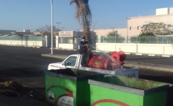 بلدية الحائط تكثف من أعمال تطهير وتعقيم المنتزهات والحدائق وممرات المشاة بالمحافظة