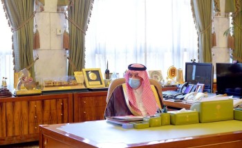 سمو أمير منطقة الرياض يستقبل مدير عام الشؤون الصحية بالمنطقة