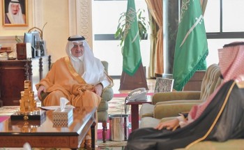 أمير تبوك يستقبل مدير صندوق التنمية العقارية