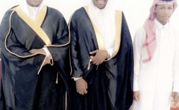 علي مشعل الحائطي يحتفل بزواجة  العائلي وسط حضور 6 اشخاص فقط