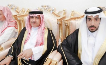 في حفل بهيج حضره عدد محدود من المقربين .. الشيخ “مرحب بن شويلع” يحتفل بزفاف ابنه “سلطان”