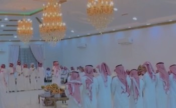 بالفيديو: أهالي قرية الشويمس يحتفلون بـ”عيد الأضحى المبارك” بالرقصة الشعبية والقصائد الشعرية