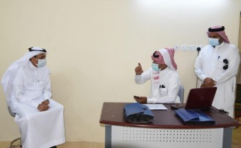 مدير عام تعليم جازان يزور مدارس العارضة ويؤكد على أهمية تقديم الدعم للطلاب والطالبات للاستفادة من منصة مدرستي