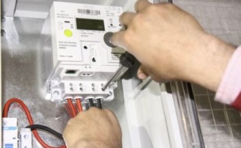 رداً على مشترك .. توضيح من الكهرباء بشأن المبلغ أو عدد الفواتير التي يُفصل عندها الخدمة