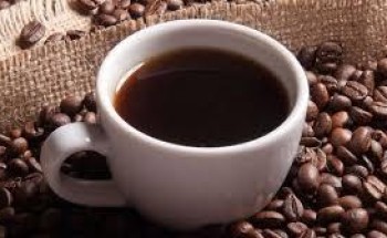 استشاري: تناول 4 أكواب من القهوة الداكنة يسبب هذه الأضرار.. والقهوة العربية أفضل لهذا السبب