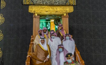 نيابة عن خادم الحرمين الشريفين أمير منطقة مكة المكرمة يتشرف بغسل الكعبة المشرفة وسط إجراءات احترازية مشددة