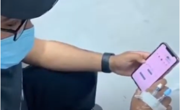 رغم تواجده داخل عيادات القلب .. شاهد: معلم يتمسك بتقديم الدرس للطلاب عبر “مدرستي”