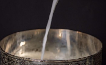 ضمن الأجراءات الاحترازية لكورونا إطلاق معرض افتراضي لأدوات غسيل الكعبة المشرفة