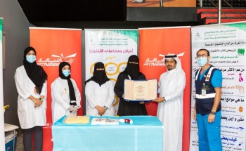 شدن الصقري تكرم التجمع الصحي في الوسطى