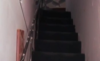 بالفيديو: حملة رقابة مشتركة تستهدف محال الذهب بالرياض .. والكشف عن مخابئ سرية!