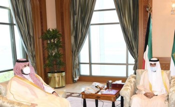 الأمير تركي بن محمد يسلم رسالة من خادم الحرمين لأمير الكويت