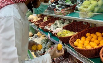 أمانة الشرقية ترصد 42 مخالفة للتدابير الصحية والتكدس في الأسواق من خلال 741 جولة رقابية أمس الأربعاء