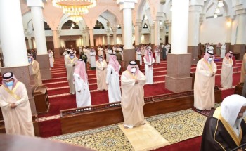 سمو نائب أمير جازان يؤدي صلاة الاستسقاء بجامع خادم الحرمين الشريفين ..