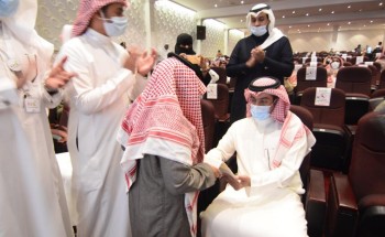 “محافظ خميس مشيط يدشن منصة همة التطوعية”