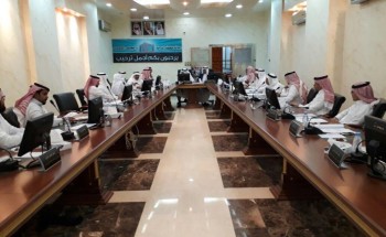 بلدي الباحة يقرر تحسين طريق الحجير وتشكيل لجان لحصر المواقع المتضررة بفعل الأمطار