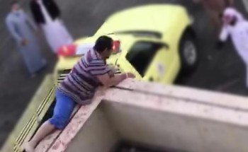 مريض يكسر زجاج نافذة مستشفى الملك عبدالعزيز التخصصي بالطائف والقفز من الدور الثالث